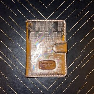 Rose Gold Michael Kors Passport Wallet